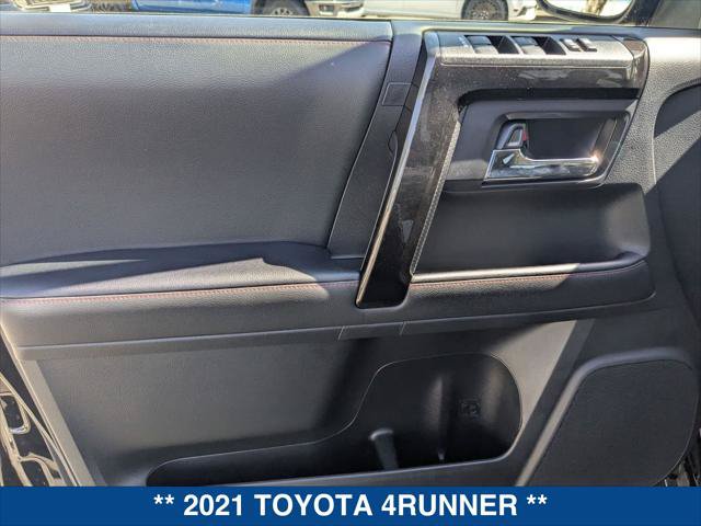 Used 2021 Toyota 4Runner TRD Off-Road Premium w/ Moonroof Package AWD/4WD image 10