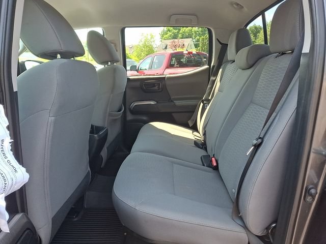 Used 2019 Toyota Tacoma SR5 AWD/4WD image 11