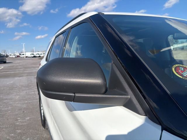 Certified 2022 Ford Explorer XLT w/ Equipment Group 202A image 8