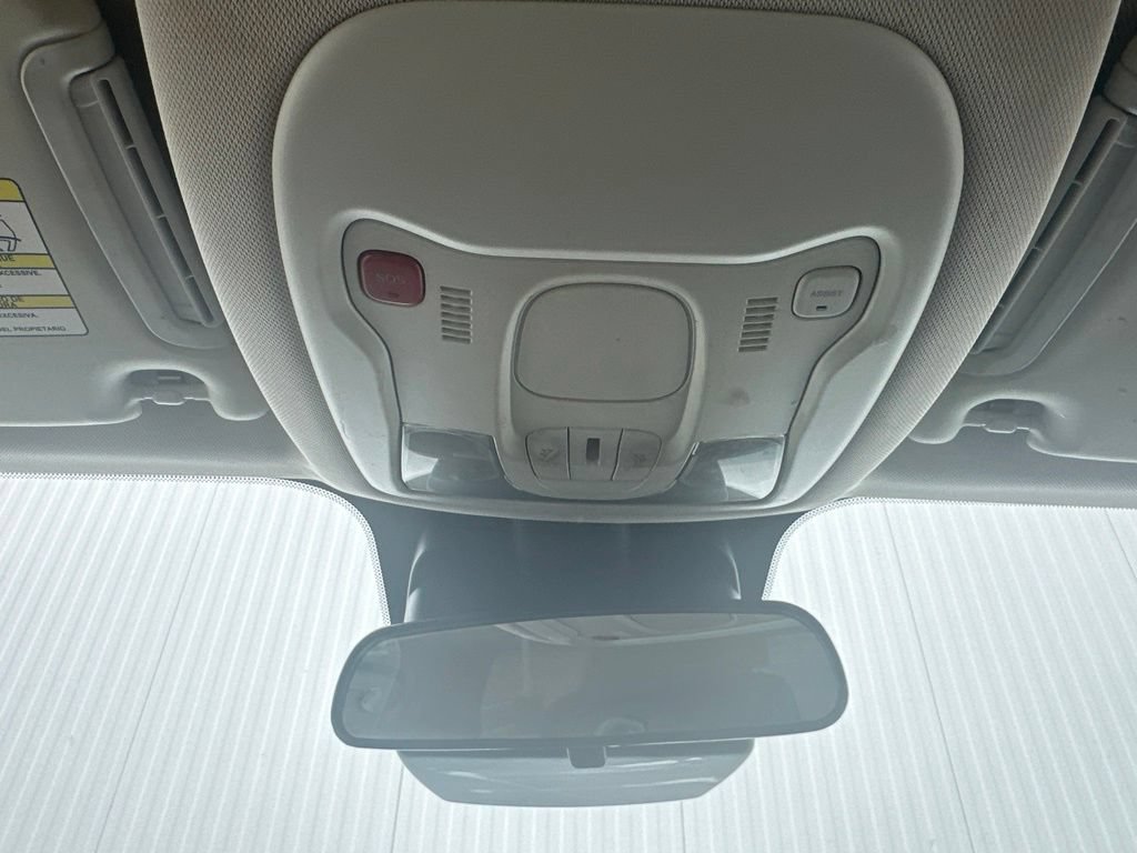 Used 2022 Jeep Renegade Latitude AWD/4WD image 40