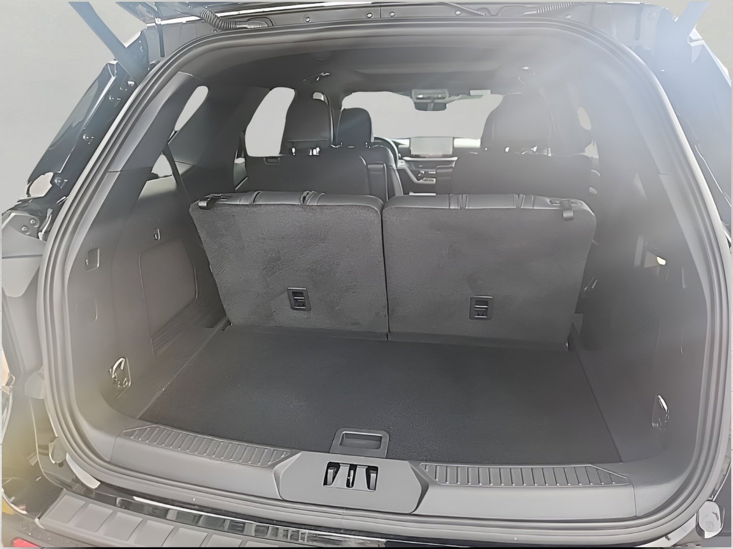 Certified 2026 Ford Explorer ST w/ Sun And Sound Package AWD/4WD image 11