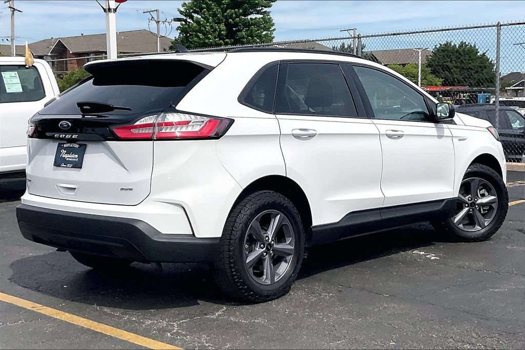 Certified 2023 Ford Edge SEL w/ Sport Appearance Package AWD/4WD image 12