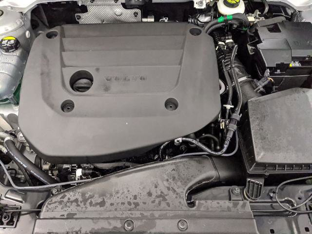 Used 2024 Volvo XC40 B5 Core image 20