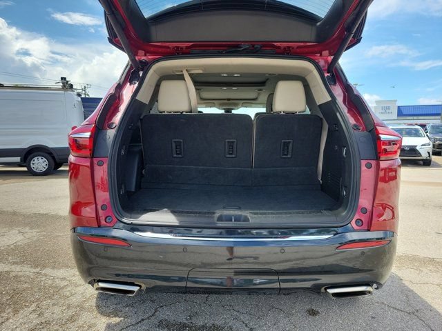 Used 2018 Buick Enclave Premium w/ Experience Buick Package FWD image 13