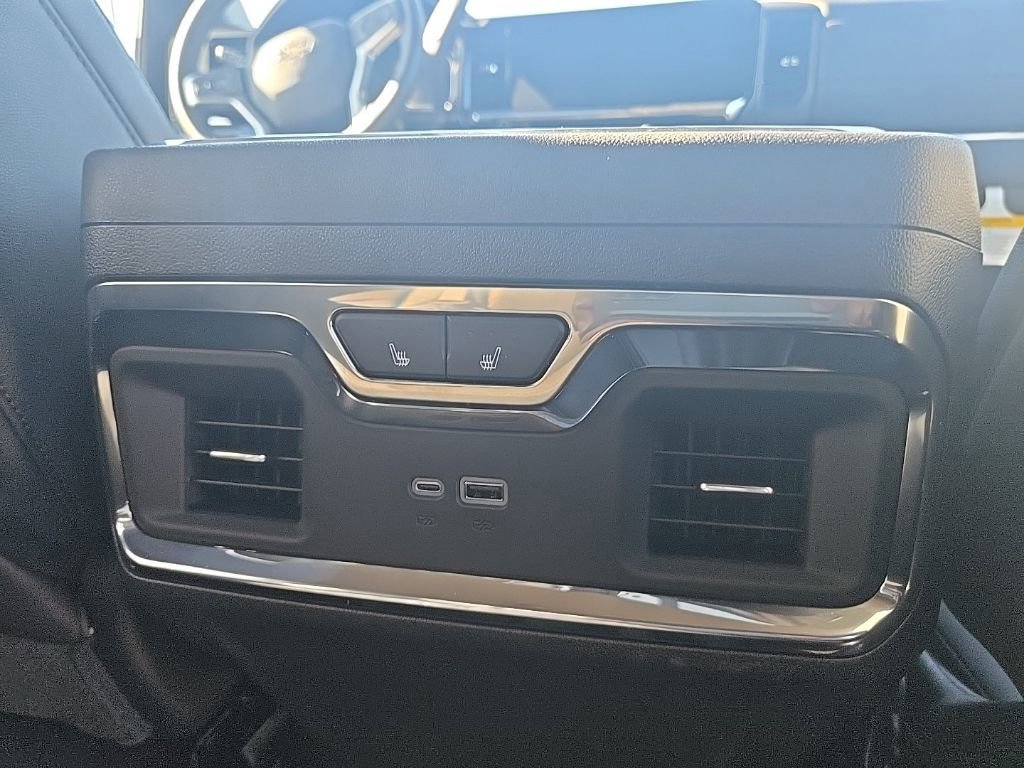 Used 2025 Chevrolet Silverado 2500 LTZ w/ LTZ Plus Package image 40