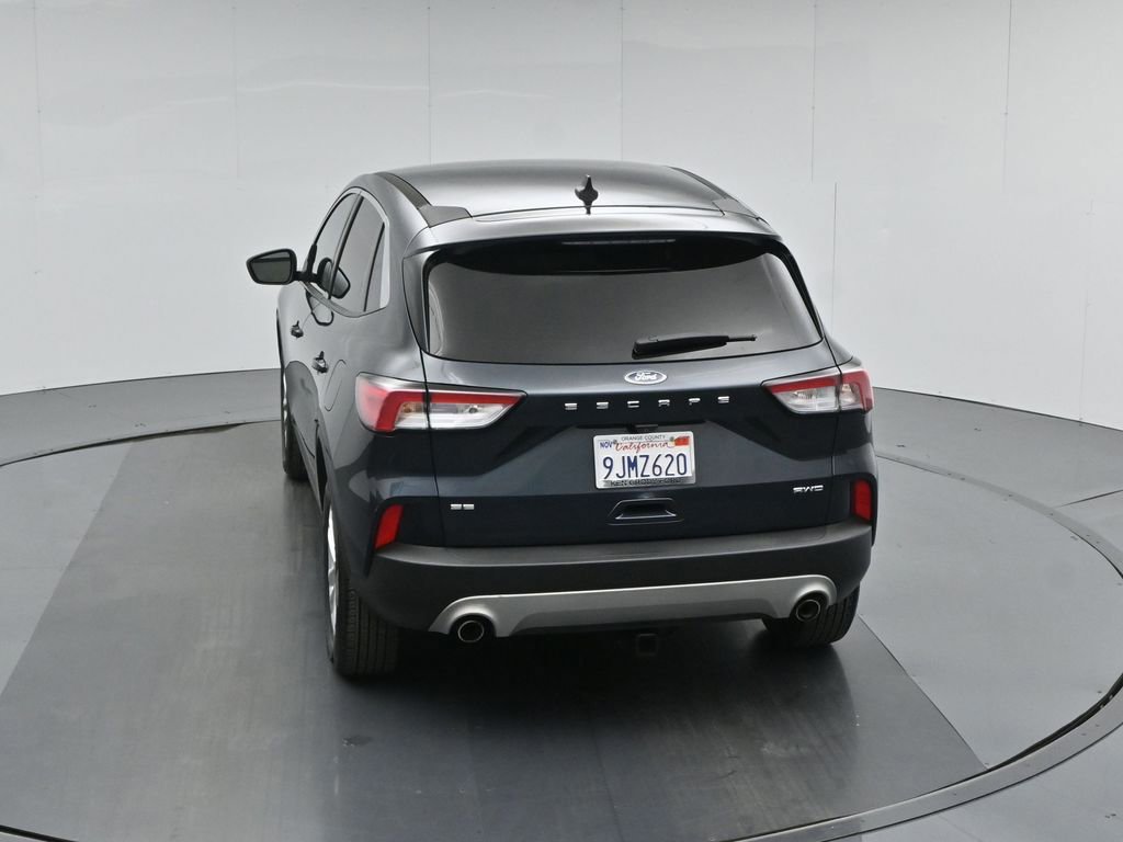 Certified 2022 Ford Escape SE w/ Cold Weather Package AWD/4WD image 18