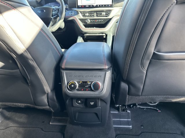 Certified 2025 Ford Explorer ST-Line w/ Premium Package RWD image 22