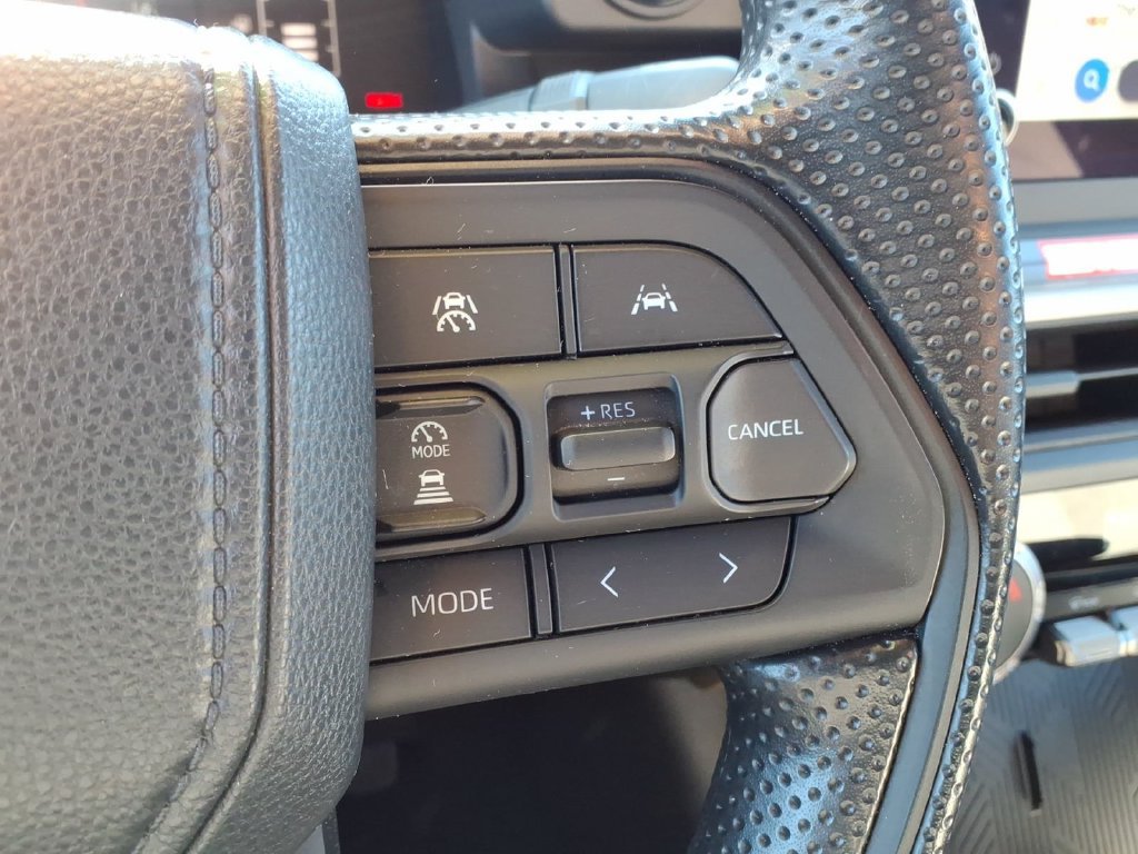 Used 2024 Toyota Tacoma SR5 AWD/4WD image 9