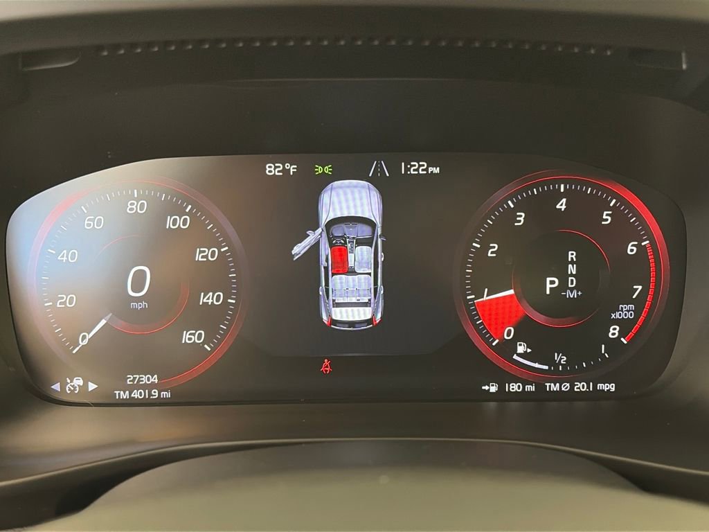 Used 2022 Volvo XC40 T5 Inscription image 15