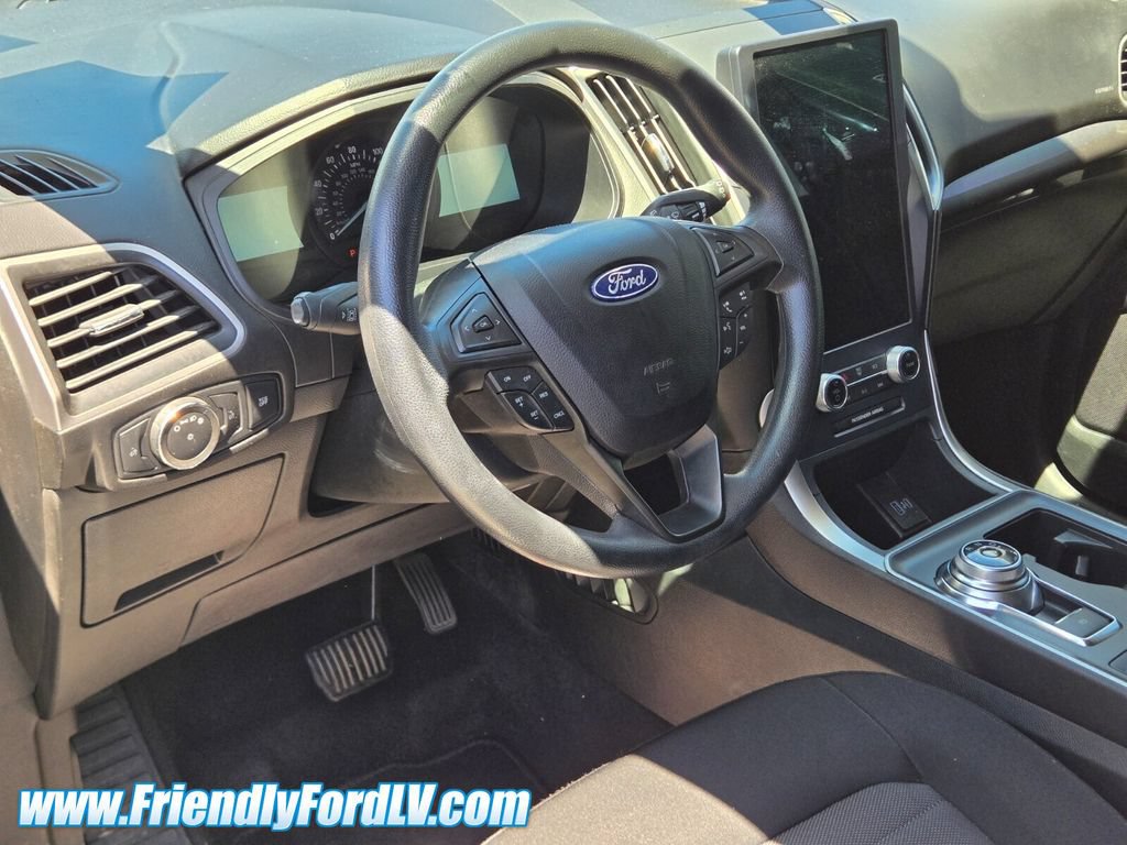 Certified 2023 Ford Edge SE w/ Black Appearance Package AWD/4WD image 6