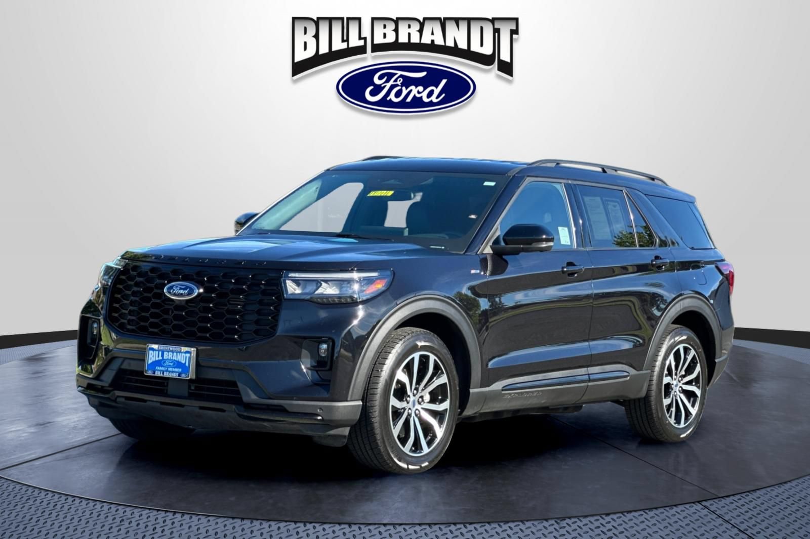 Certified 2025 Ford Explorer ST-Line AWD/4WD image 7