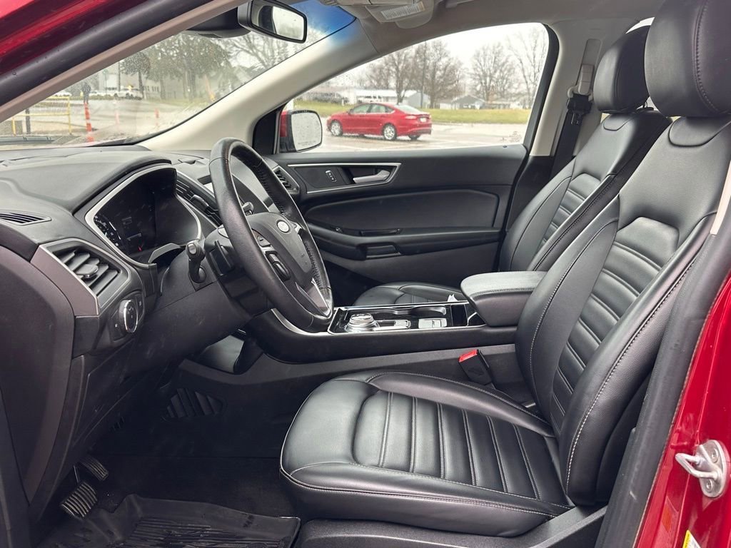 Certified 2019 Ford Edge SEL w/ Equipment Group 201A AWD/4WD image 11