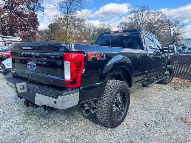 Certified 2019 Ford F350 Lariat w/ Chrome Package image 6
