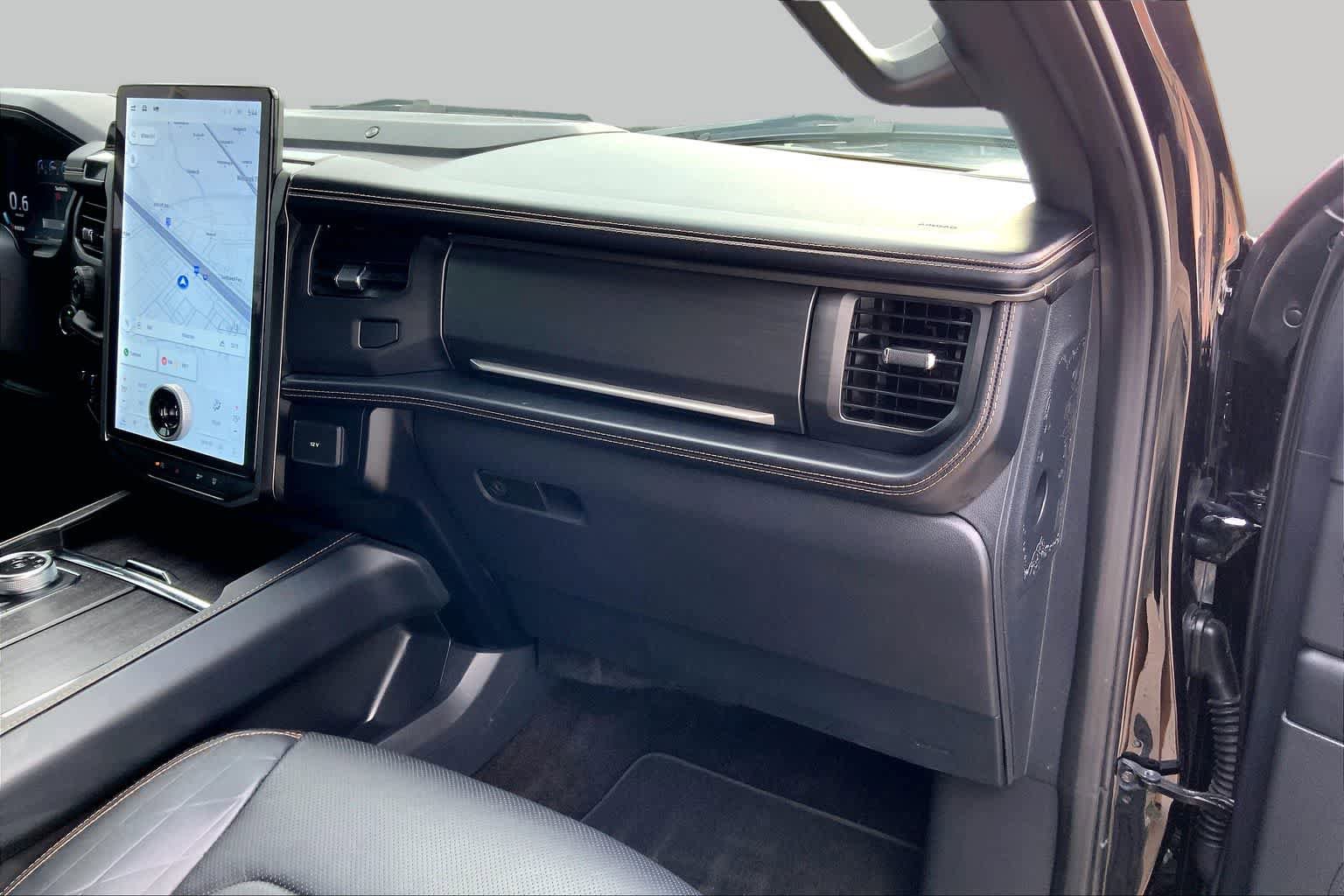 Certified 2023 Ford Expedition Platinum AWD/4WD image 19