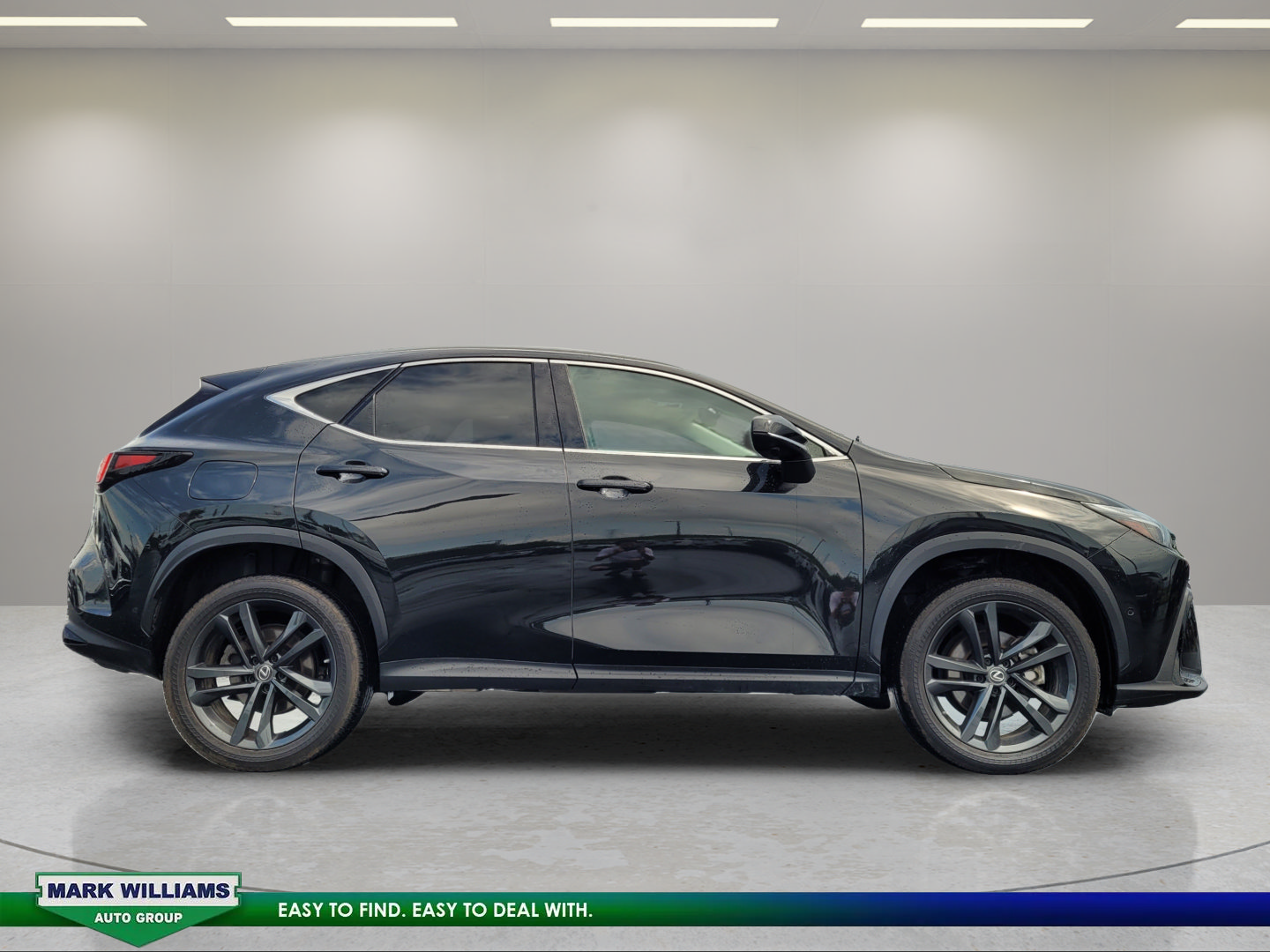 Used 2022 Lexus NX 450h+ AWD w/ Vision Package image 2