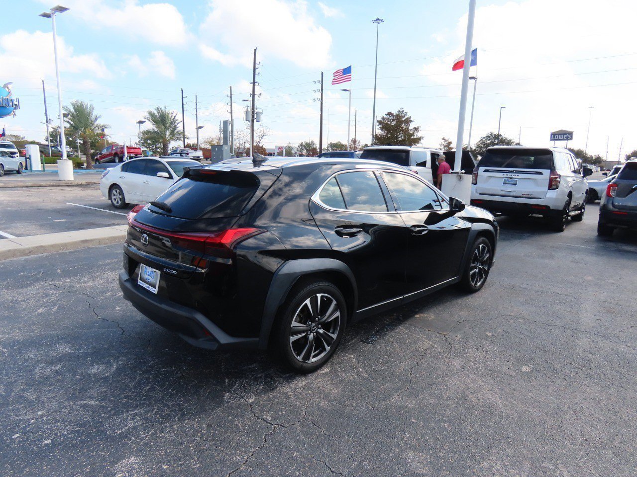 Used 2019 Lexus UX 200 image 5