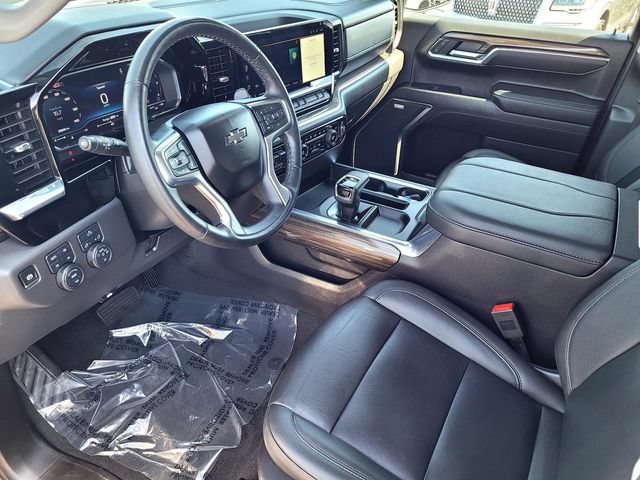 Used 2024 Chevrolet Silverado 1500 LT Trail Boss w/ Convenience Package II AWD/4WD image 10