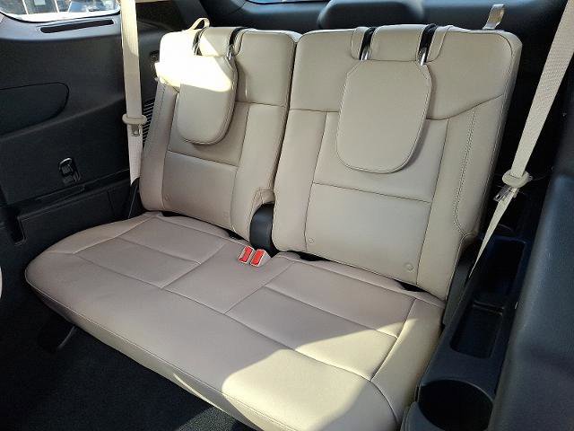 Certified 2024 Ford Explorer XLT w/ Equipment Group 202A image 11