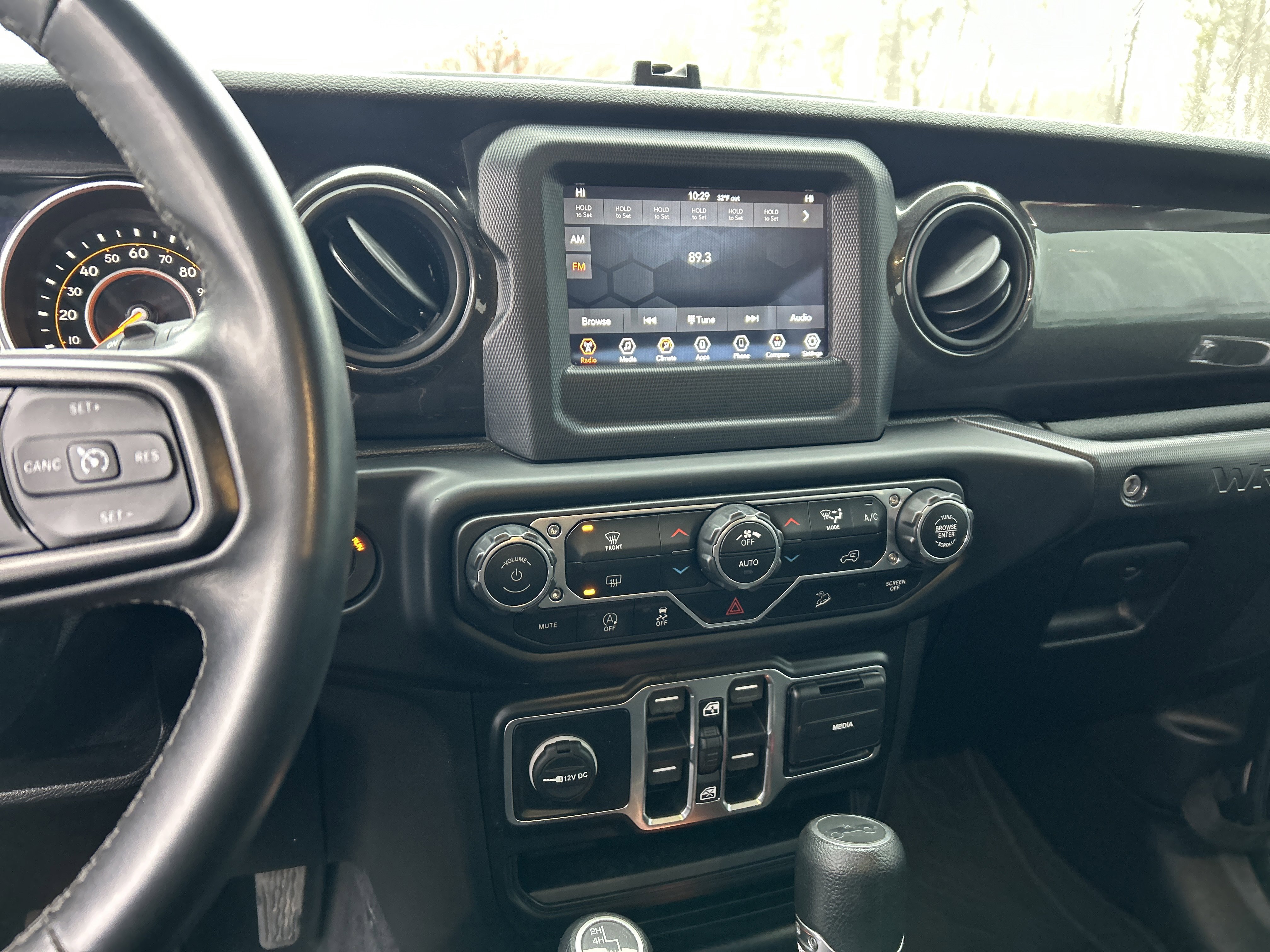 Used 2019 Jeep Wrangler Unlimited Sport image 16