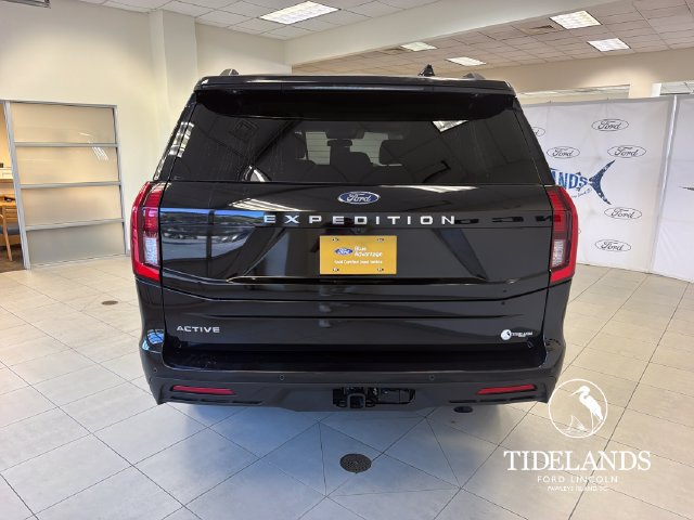 Certified 2025 Ford Expedition Active RWD image 7