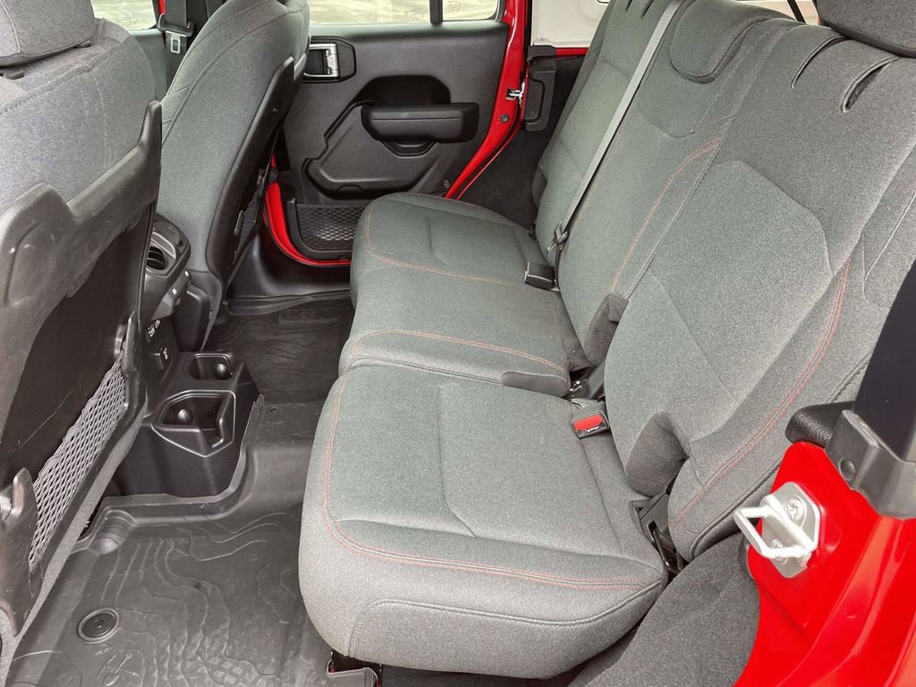 Used 2024 Jeep Wrangler Unlimited Rubicon w/ Safety Group image 12