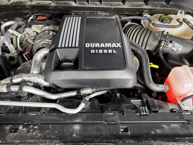 Used 2025 Chevrolet Silverado 1500 Custom Trail Boss AWD/4WD image 9