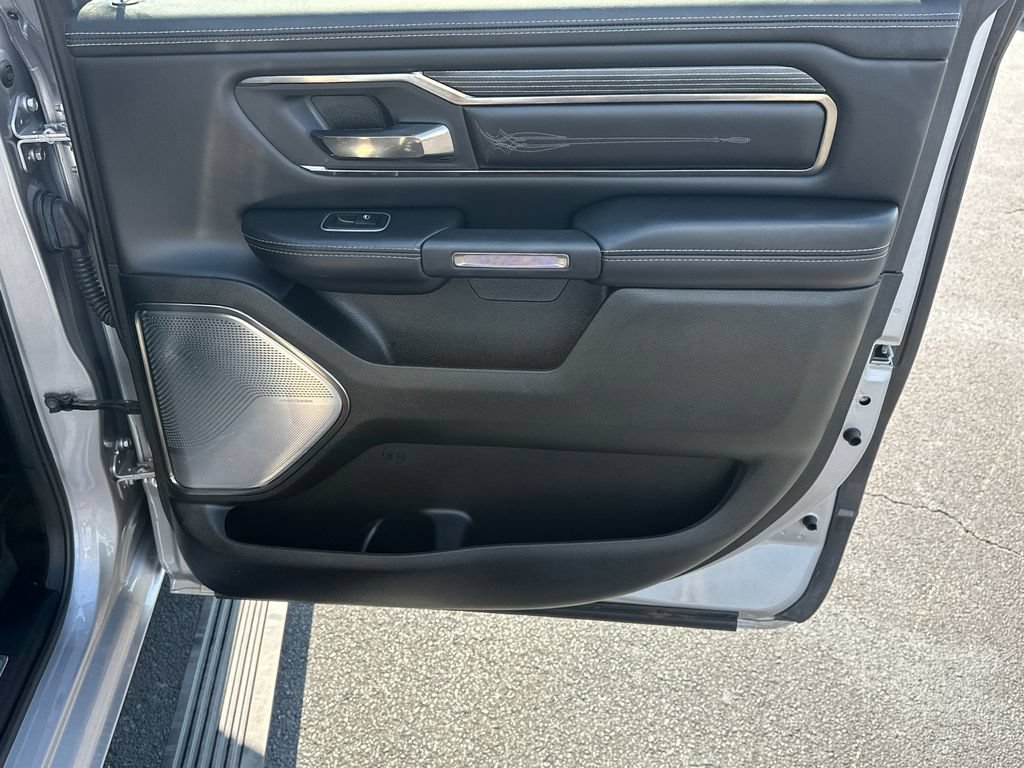 Used 2021 RAM 1500 Limited AWD/4WD image 16