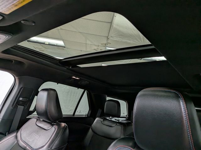 Certified 2024 Ford Explorer ST w/ Equipment Group 401A image 15