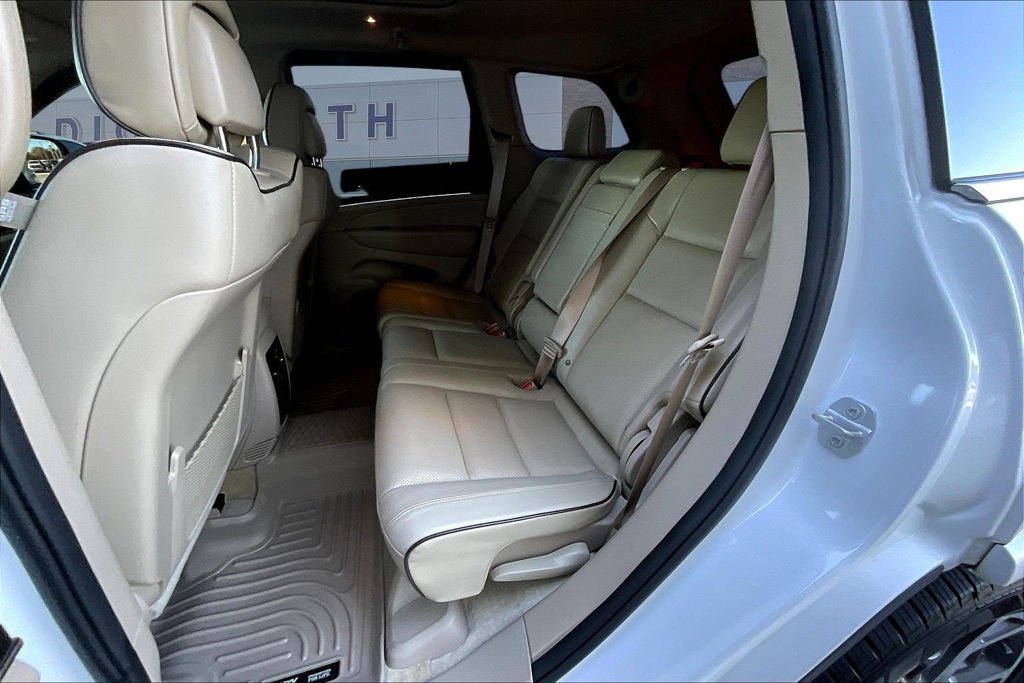 Used 2019 Jeep Grand Cherokee Overland RWD image 22