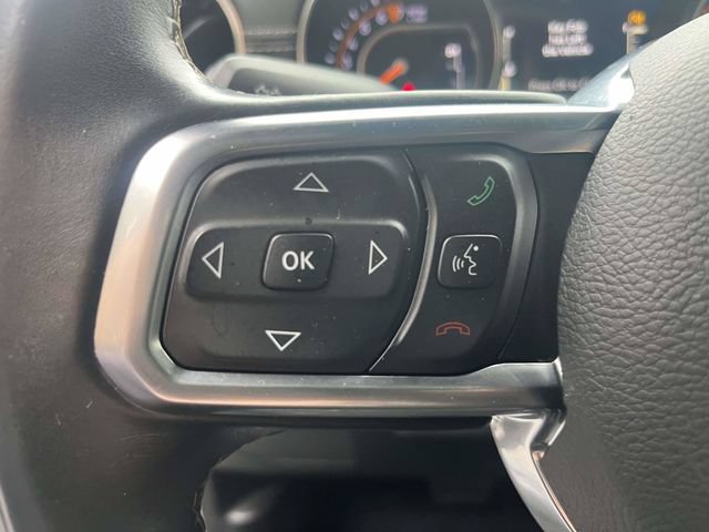 Used 2018 Jeep Wrangler Unlimited Sahara w/ Dual Top Group AWD/4WD image 26