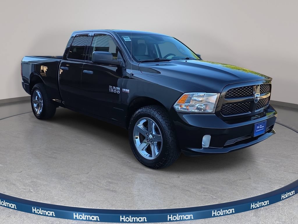 Used 2017 RAM 1500 Express w/ Express Value Package AWD/4WD image 3