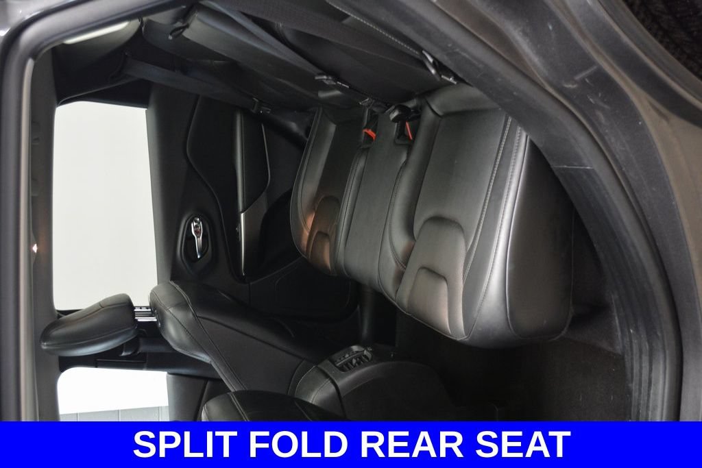Used 2021 Jeep Cherokee Limited w/ Trailer Tow Group AWD/4WD image 15
