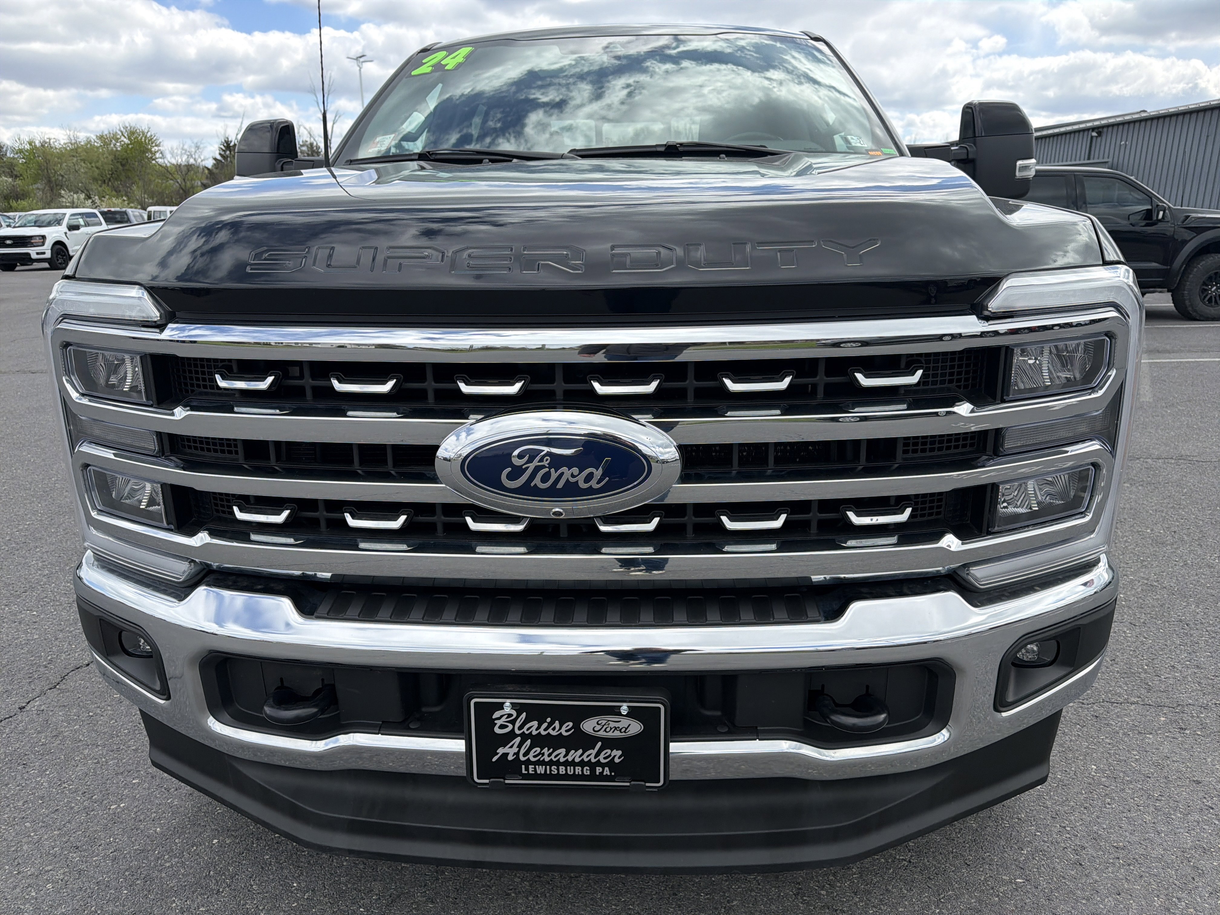 Certified 2024 Ford F250 Lariat AWD/4WD image 9