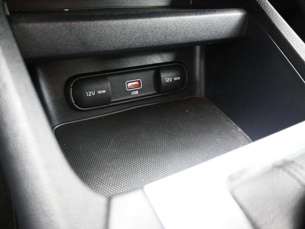 Used 2022 Kia Forte LXS FWD image 16