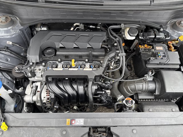 Used 2025 Hyundai Venue SEL FWD image 20