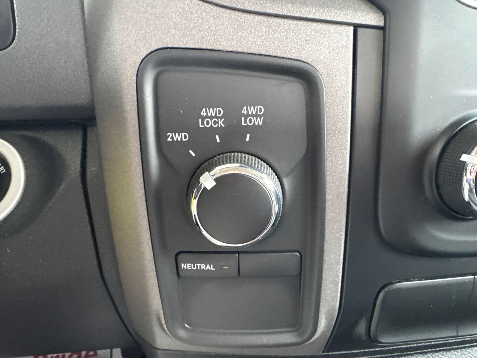 Used 2018 RAM 1500 ST w/ SXT Appearance Group AWD/4WD image 25