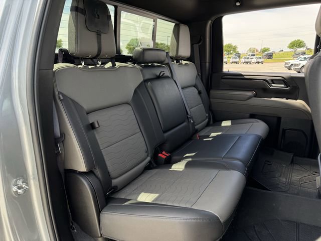 Used 2024 Chevrolet Silverado 2500 ZR2 w/ Technology Package image 29