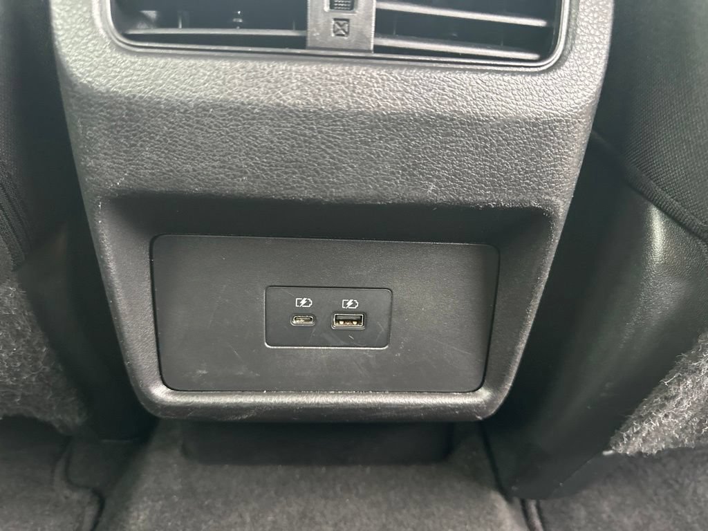Used 2023 Nissan Rogue SV AWD/4WD image 36