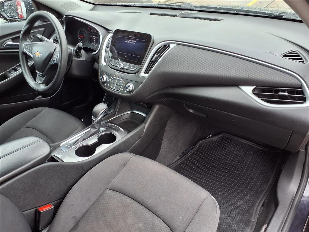 Used 2023 Chevrolet Malibu LT image 28