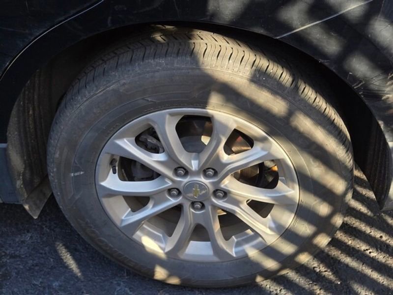 Used 2020 Chevrolet Equinox LT image 6