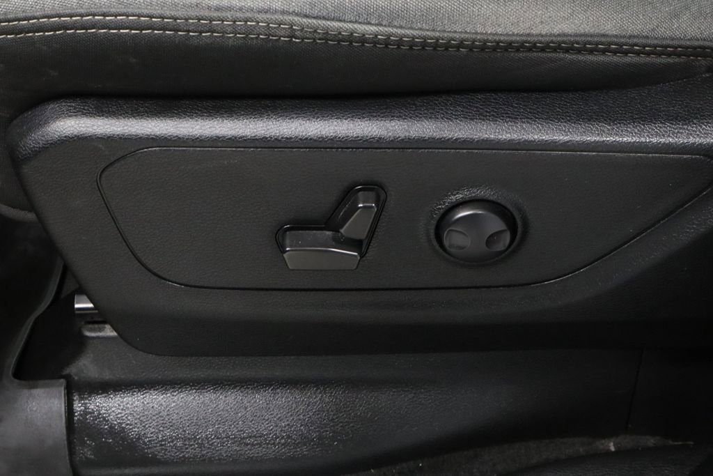 Used 2023 RAM 1500 Big Horn image 25