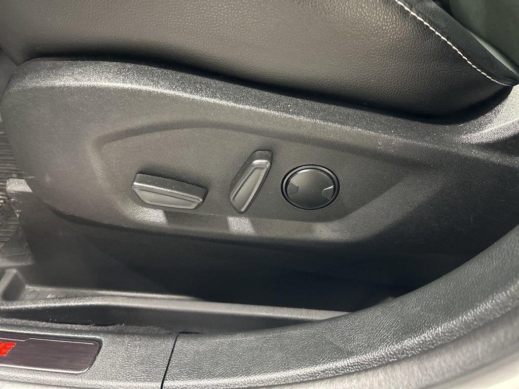 Certified 2023 Ford Edge ST w/ Convenience Package image 13