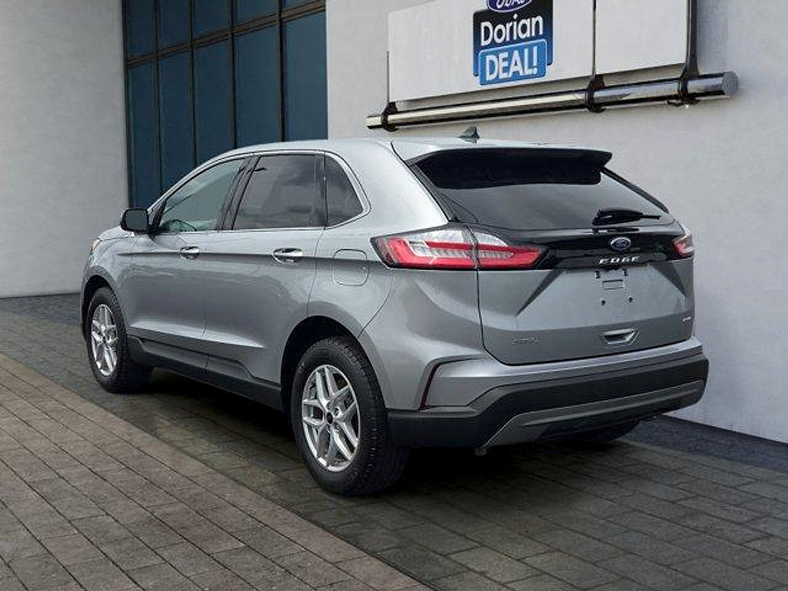 Certified 2024 Ford Edge SEL w/ Convenience Package AWD/4WD image 5