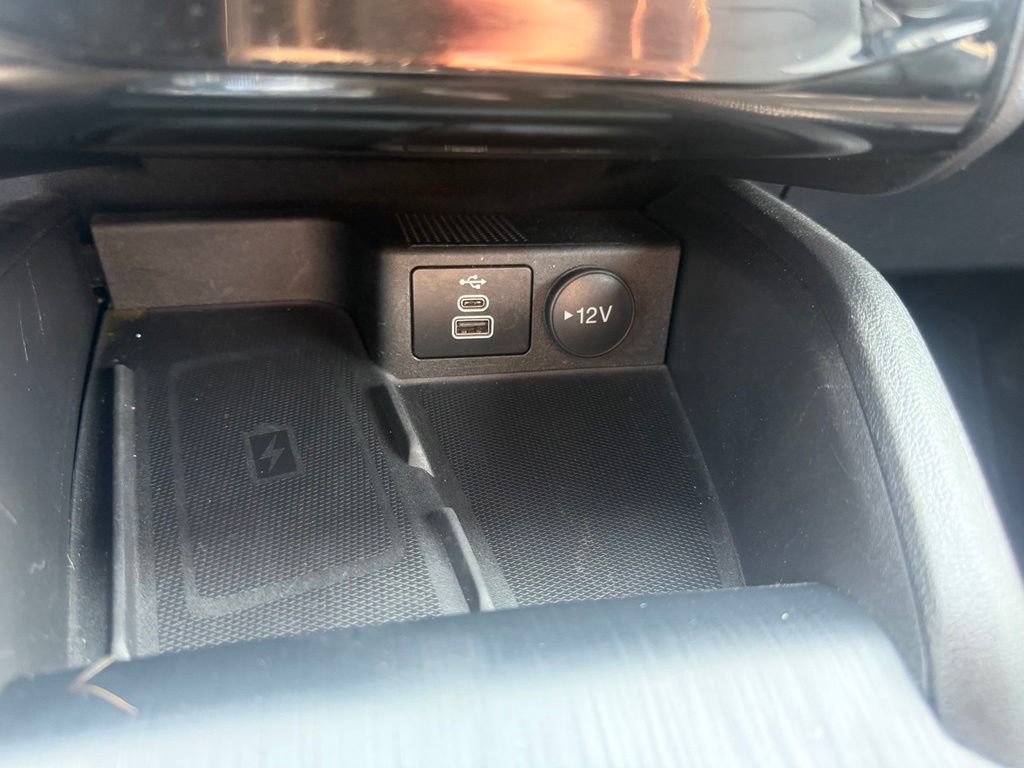 Certified 2024 Ford Escape Platinum AWD/4WD image 32