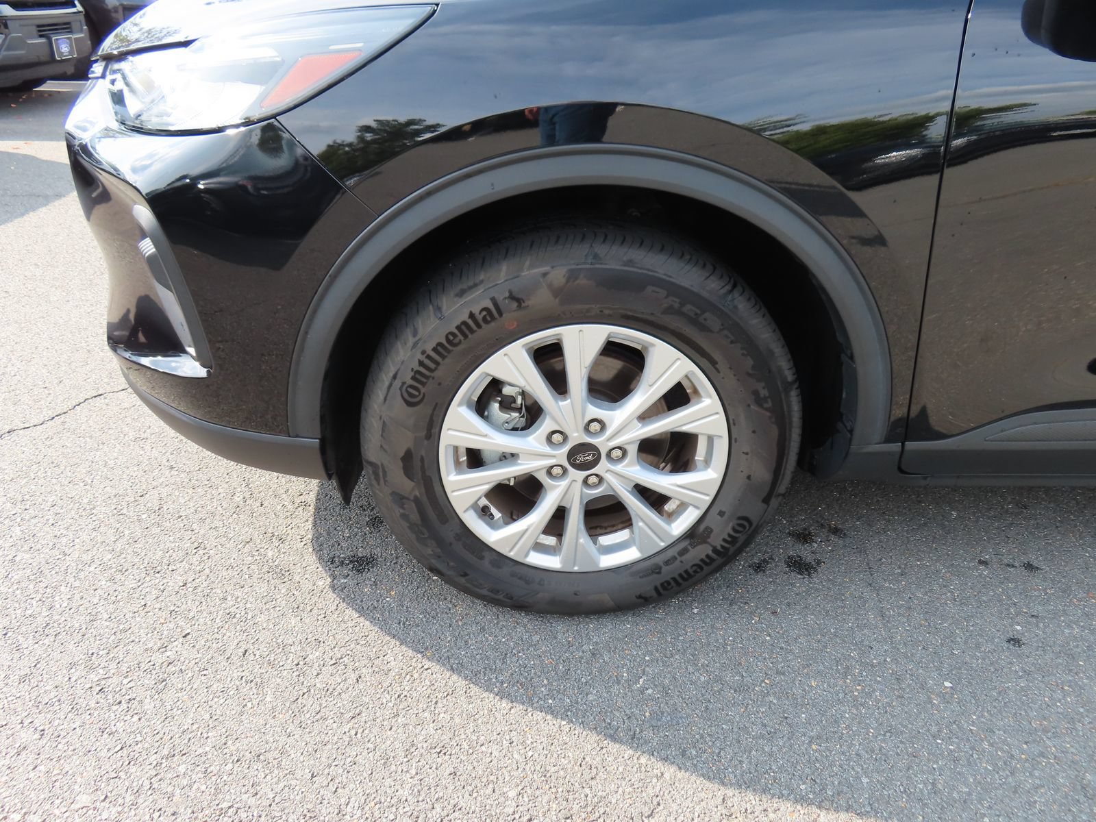Certified 2024 Ford Escape Active AWD/4WD image 10