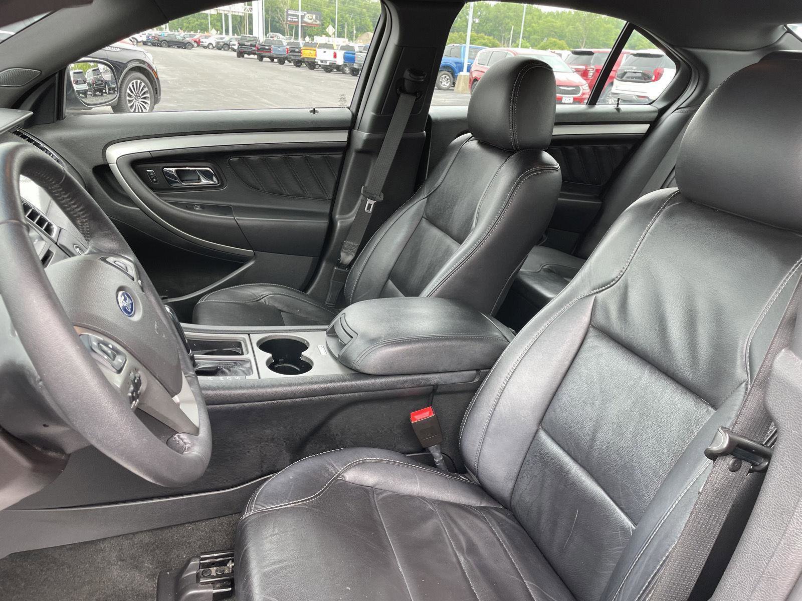 Certified 2018 Ford Taurus SEL w/ Equipment Group 201A FWD image 11