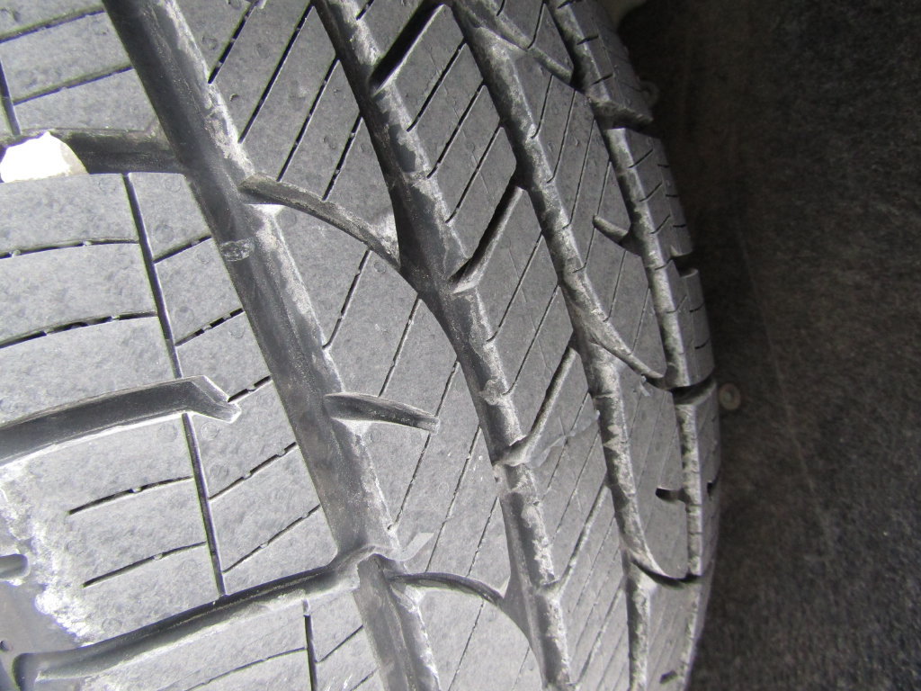 Used 2019 Chrysler Pacifica Limited w/ Tire & Wheel Group FWD image 34