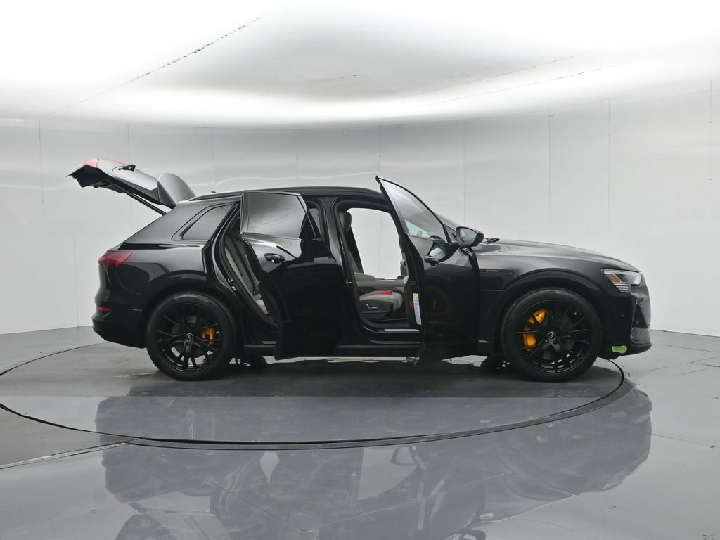 Used 2023 Audi e-tron Chronos w/ Chronos Package AWD/4WD image 5