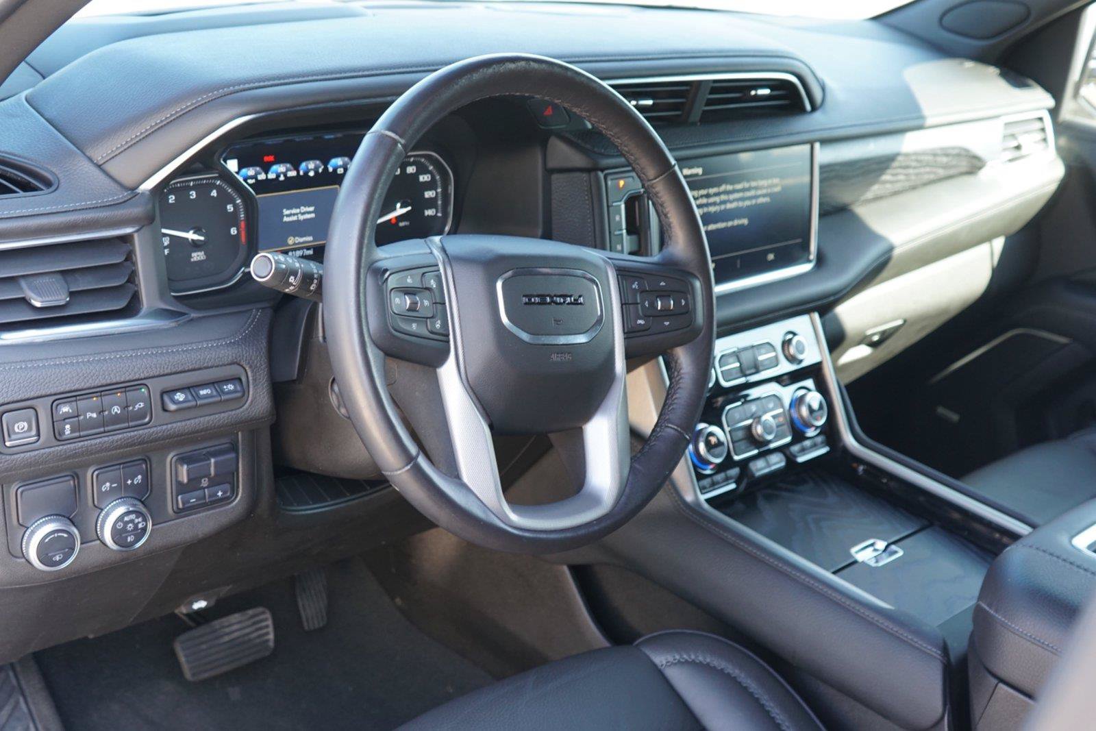 Used 2021 GMC Yukon Denali w/ Denali Ultimate Package RWD image 9