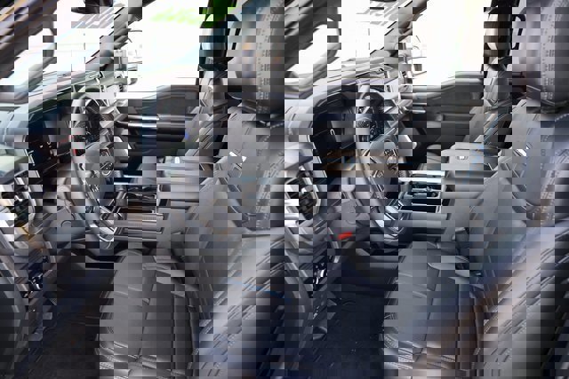 Certified 2025 Ford F250 Platinum image 11